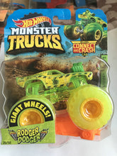 Load image into Gallery viewer, Hot Wheels Car MONSTER TRUCKS  BIG FOOT Connect And Crash Car  Collector Edition Metal Diecast Model Cars Kids Toys Gift
